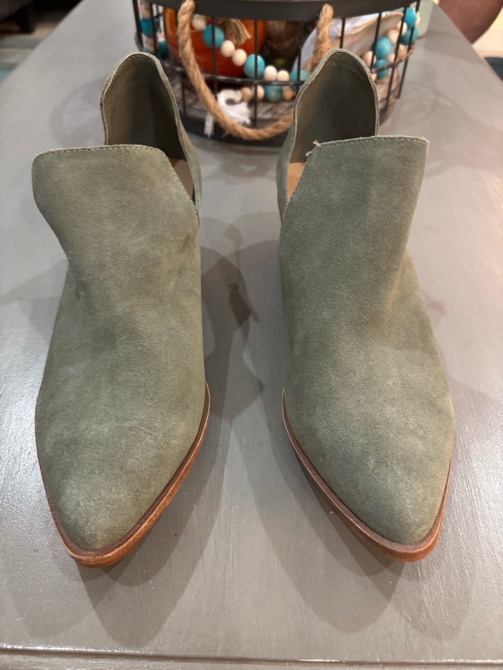 Chinese Laundry Sage Suede Woman’s SZ 10 Shoe New